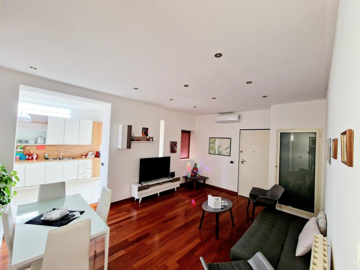 オルビアLa Casa In Centroアパートメント エクステリア 写真